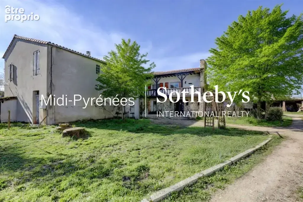 Au centre de Gaillac, propriété avec deux habitations - photo 16
