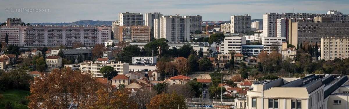 Commerce à MARSEILLE-13E