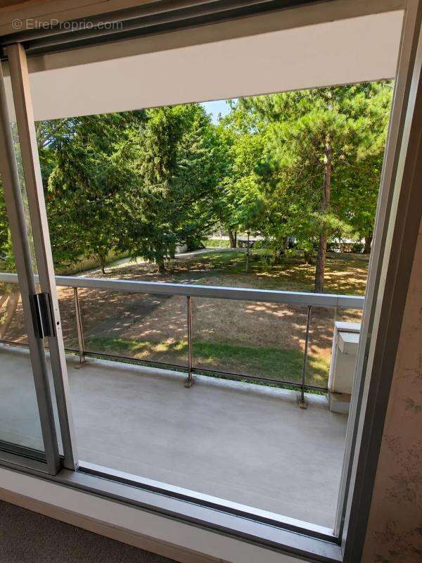 Appartement traversant de 104 m² à Ifs – Lumière, espace & potentiel à saisir ! - photo 12