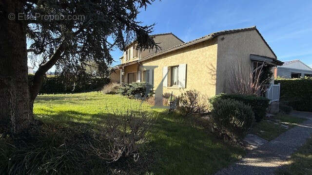 Maison à PORTES-LES-VALENCE