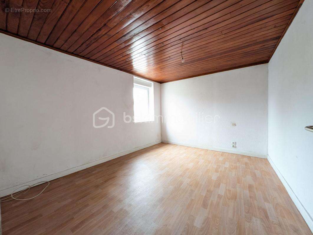 Maison à CREDIN