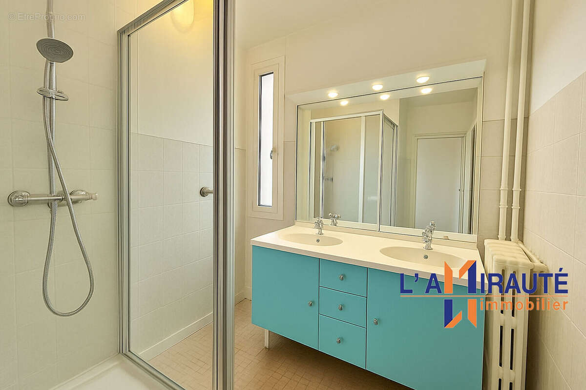 Appartement à ASNIERES-SUR-SEINE