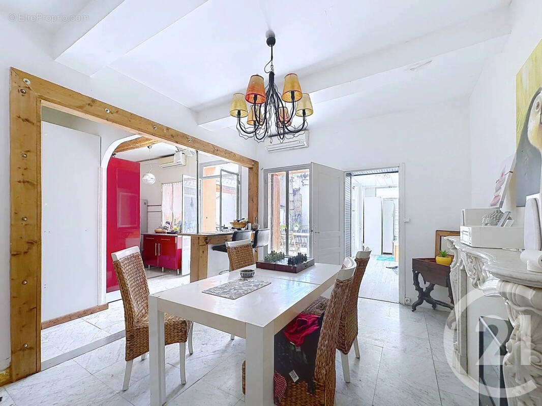 Appartement à MEZE