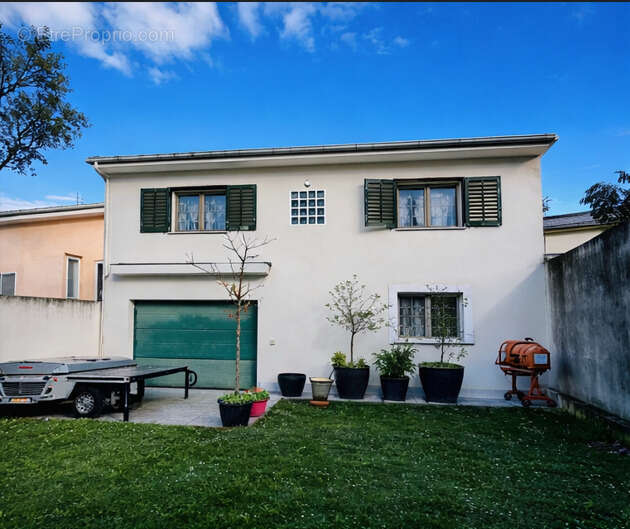 Maison à LE BOURGET