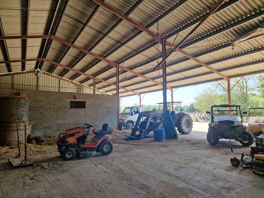 Centre équestre avec maison d'habitation, sur 16Ha - photo 18