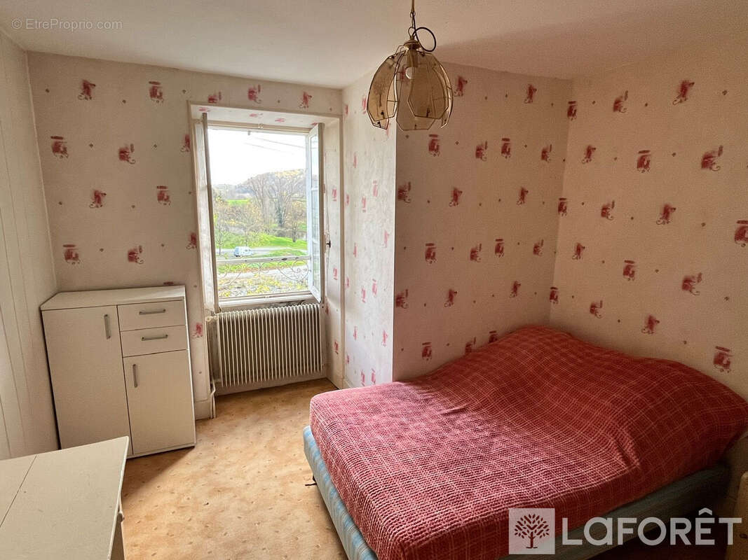 Maison à LAVOUTE-CHILHAC