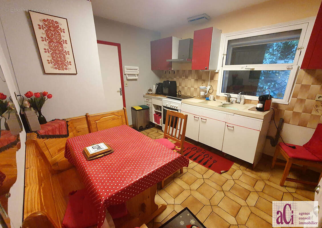 Maison à L'HAY-LES-ROSES