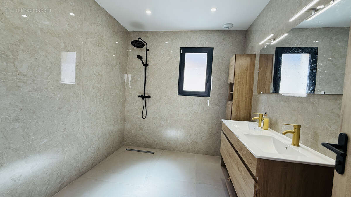 Maison à ARPAILLARGUES-ET-AUREILLAC