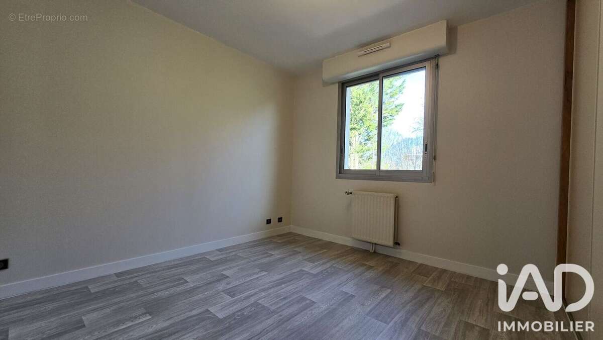 Appartement 65 m² à Niort  - photo 7