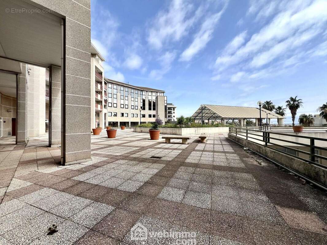 Commerce 41 m² à San-Martino-Di-Lota  - photo 17