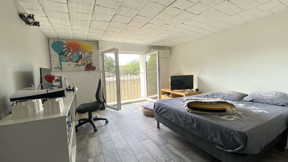 Maison à MORIERES-LES-AVIGNON