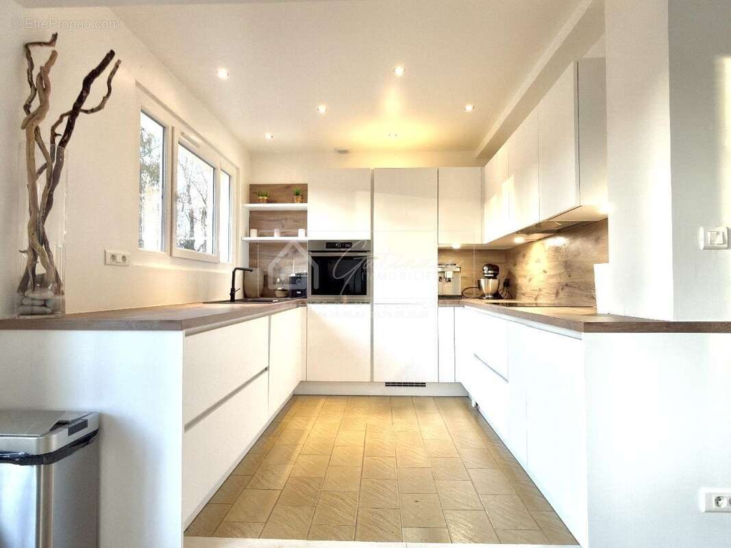 Maison à NANTEAU-SUR-ESSONNE