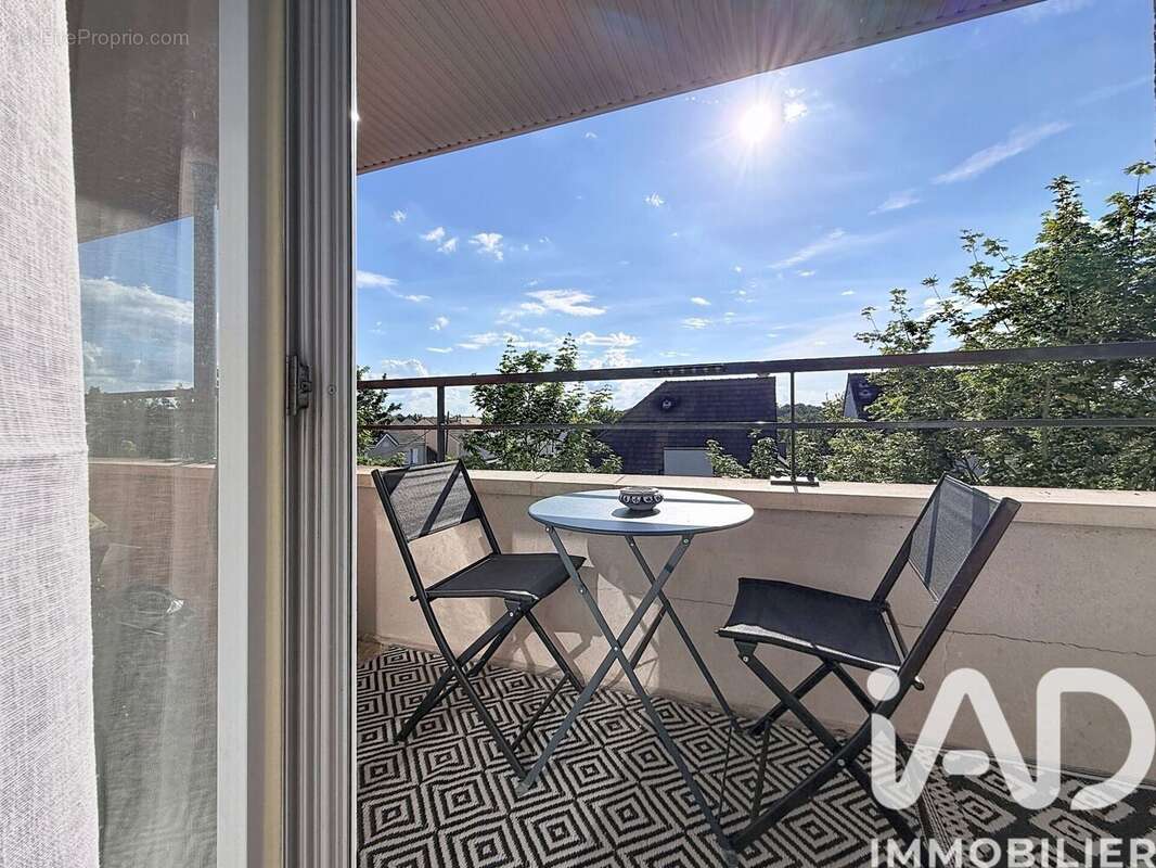 Photo 2 - Appartement à SAVIGNY-LE-TEMPLE