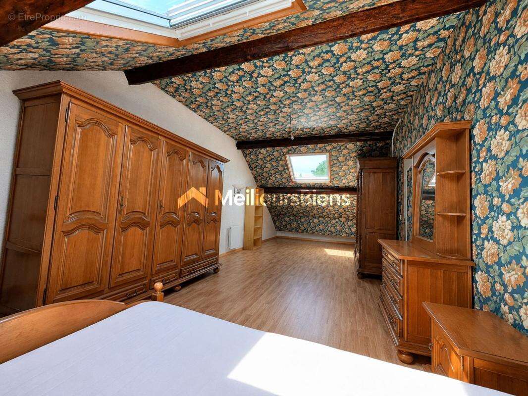 Maison 132 m² à Maubeuge avec 4 chambres, garage et jardin - photo 11