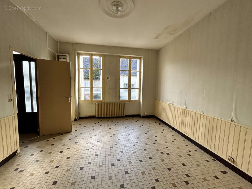 Appartement à LIGNAC