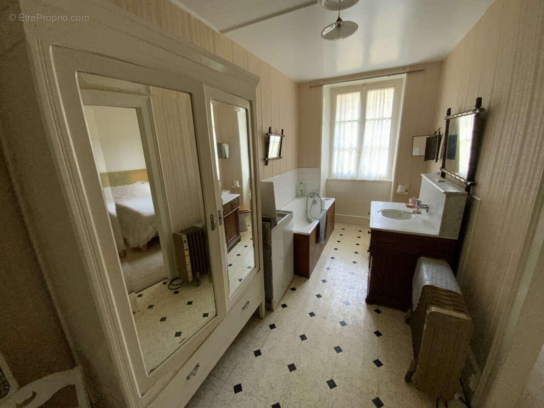 Maison à VILLERSEXEL