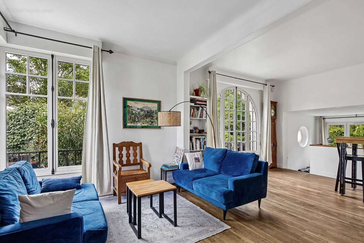 Bas de Chatou - Maison 136 m² au sol - 7 mn RER et centre ville - photo 4