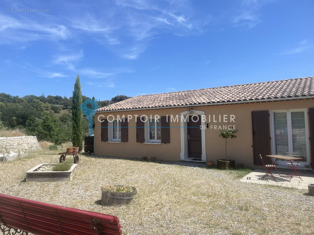 Maison à SAINT-SATURNIN-LES-APT