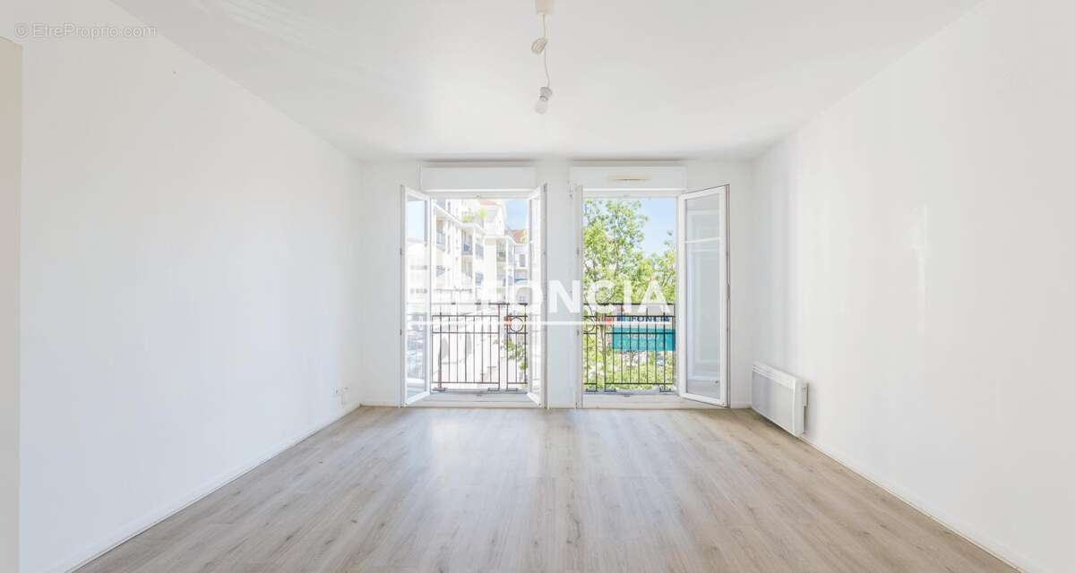 Appartement à BUSSY-SAINT-GEORGES