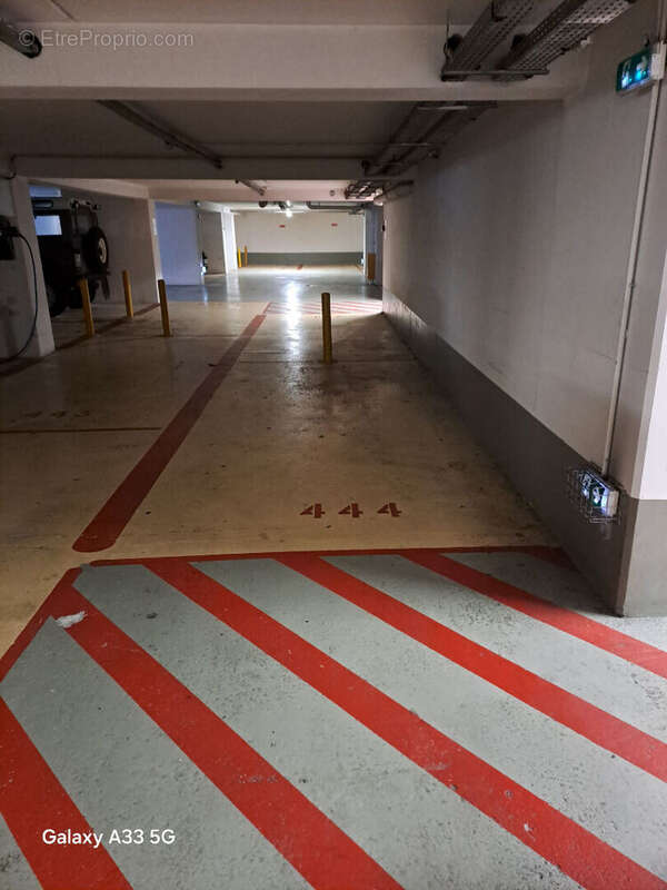 Parking / box Paris 12 m2 - photo 3
