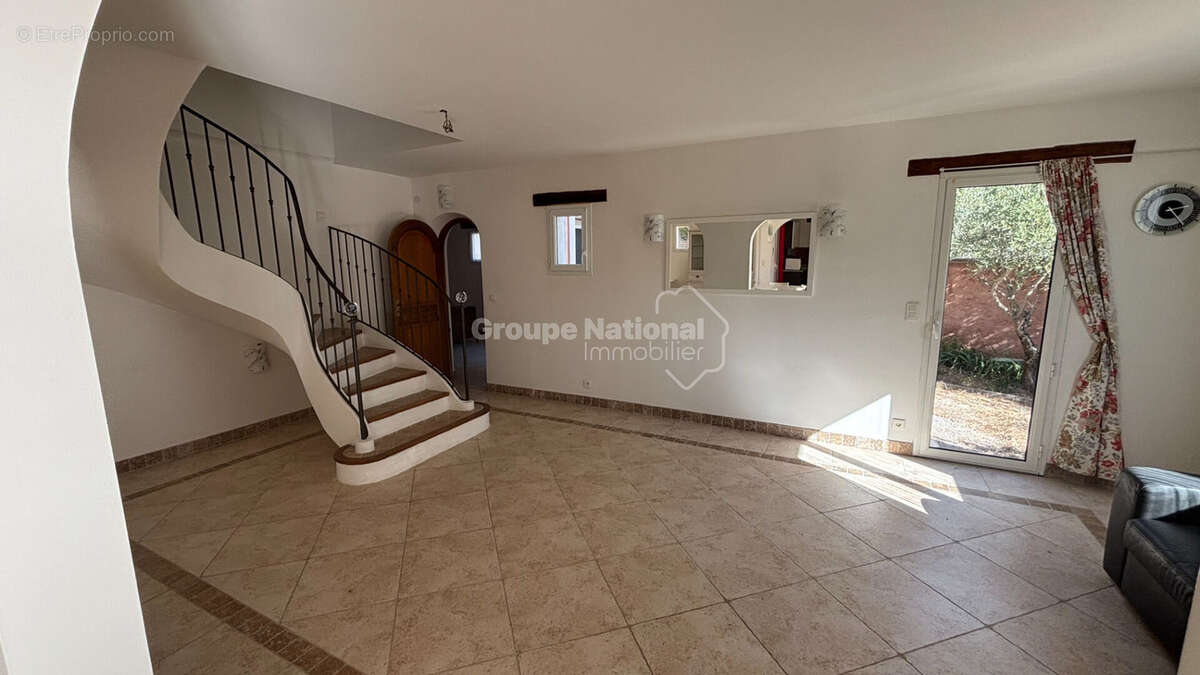 Maison à LORGUES