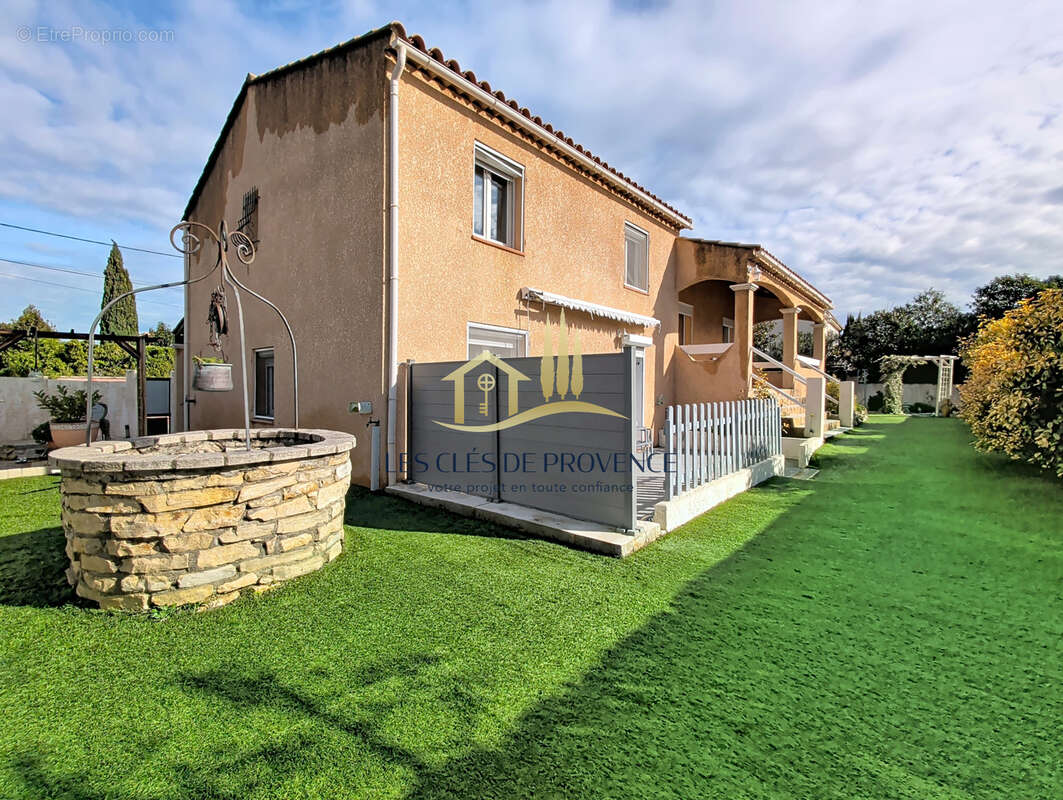 Maison à ROGNAC