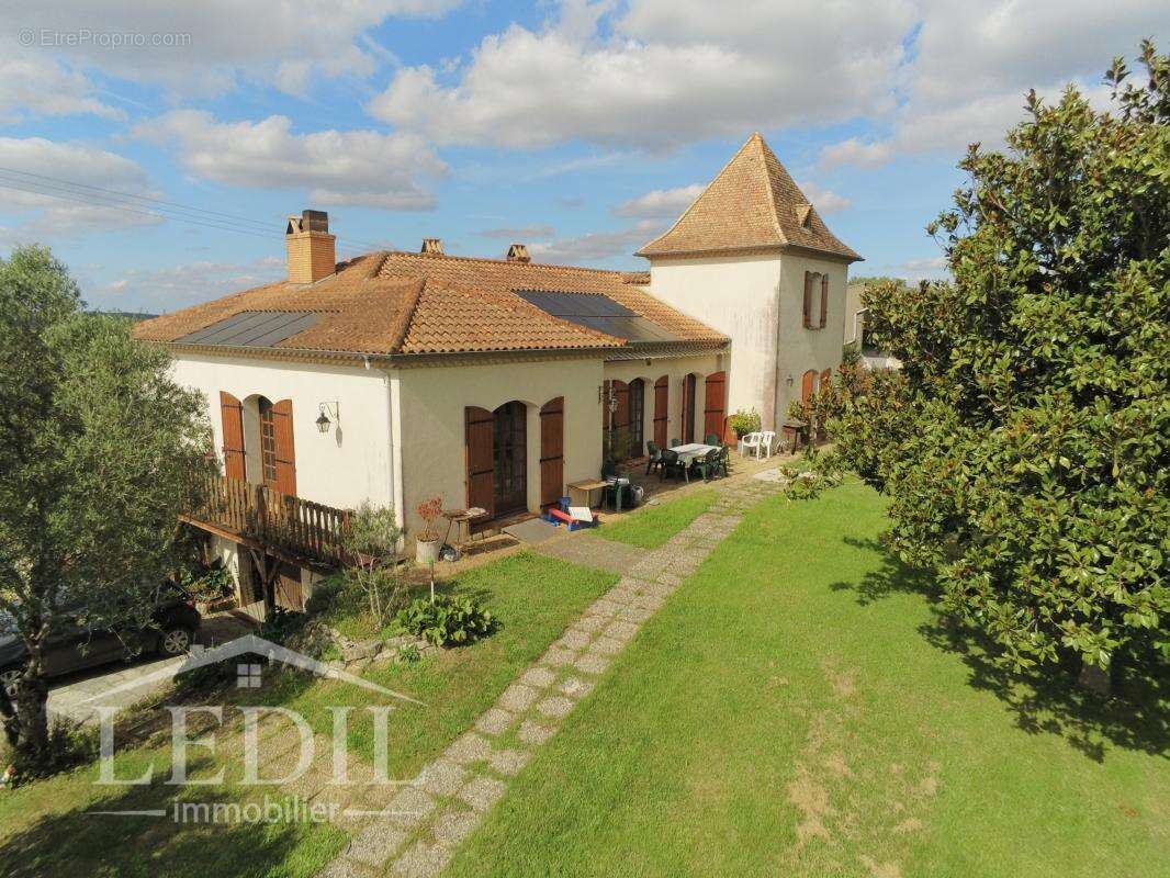 Maison à CANCON