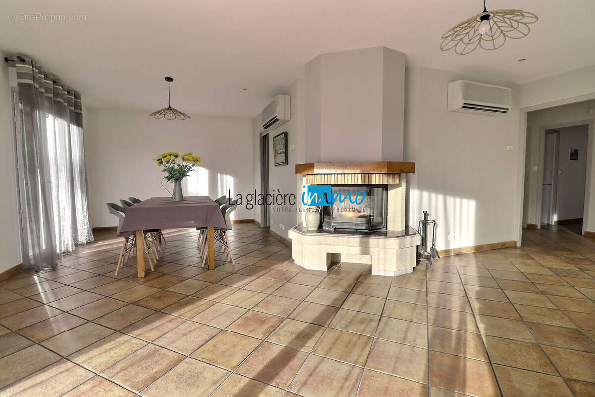 Maison à CLERMONT-FERRAND