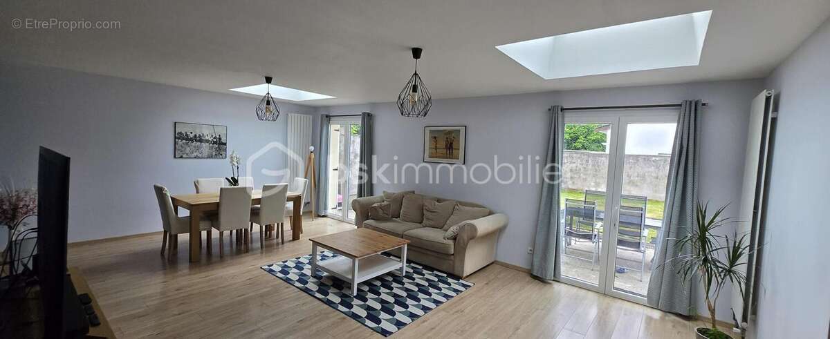 Maison à OZOIR-LA-FERRIERE