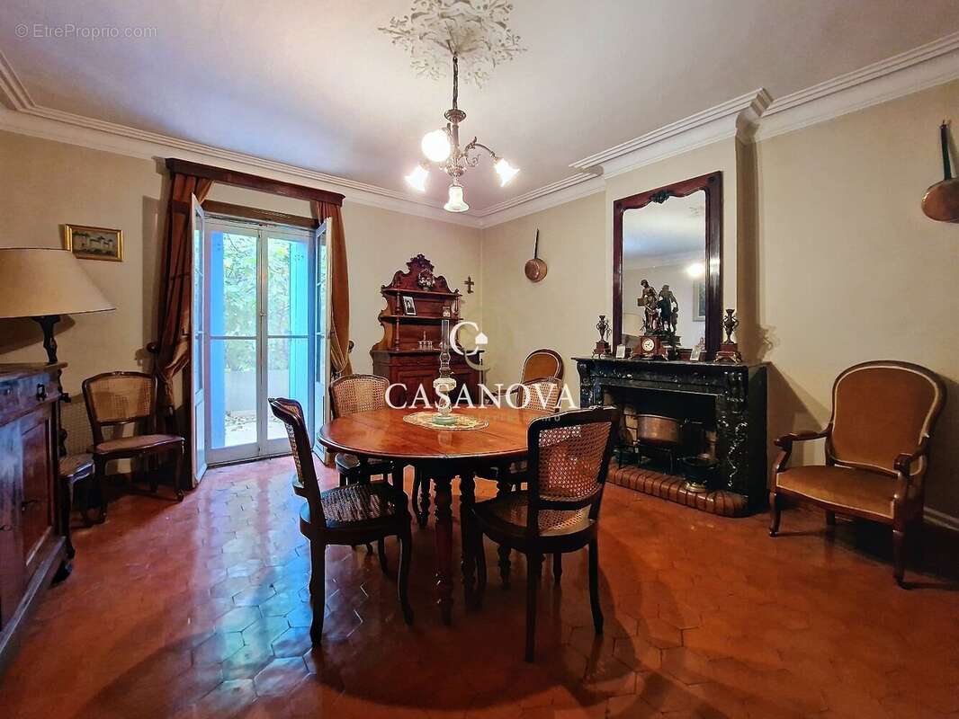Maison à PEZENAS
