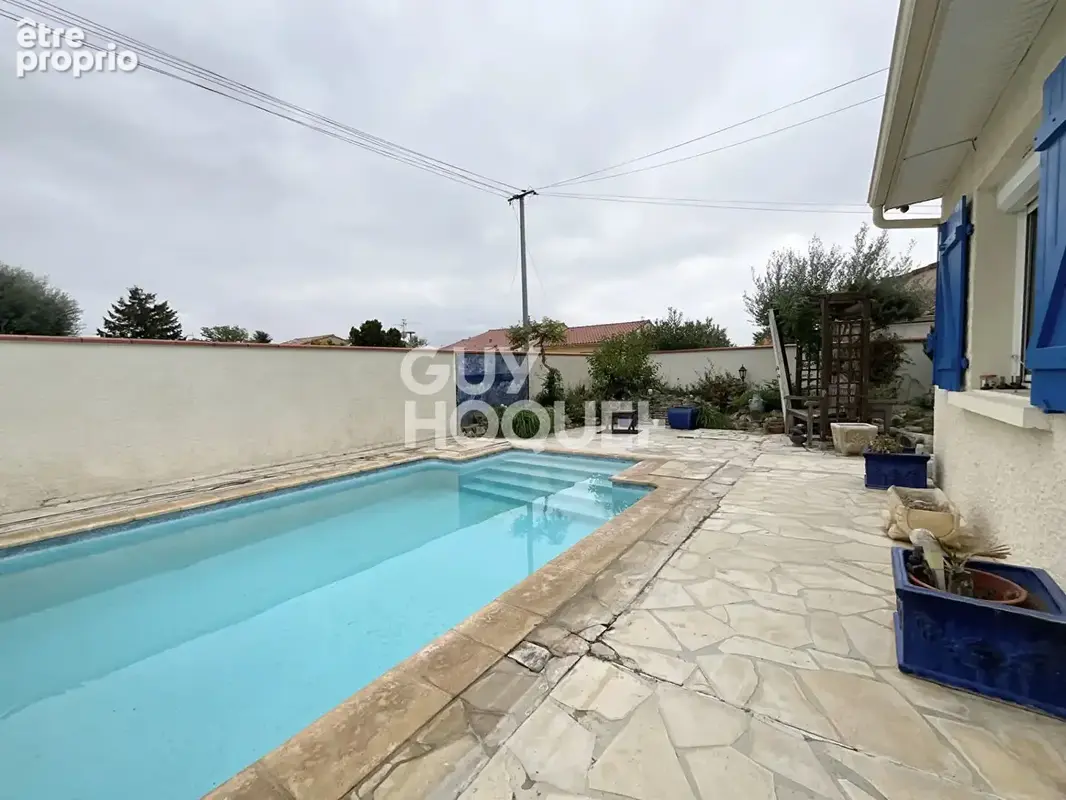 Maison de plain-pied T5 de 119 m2 sur une parcelle de 492 m2 avec piscine - photo 2