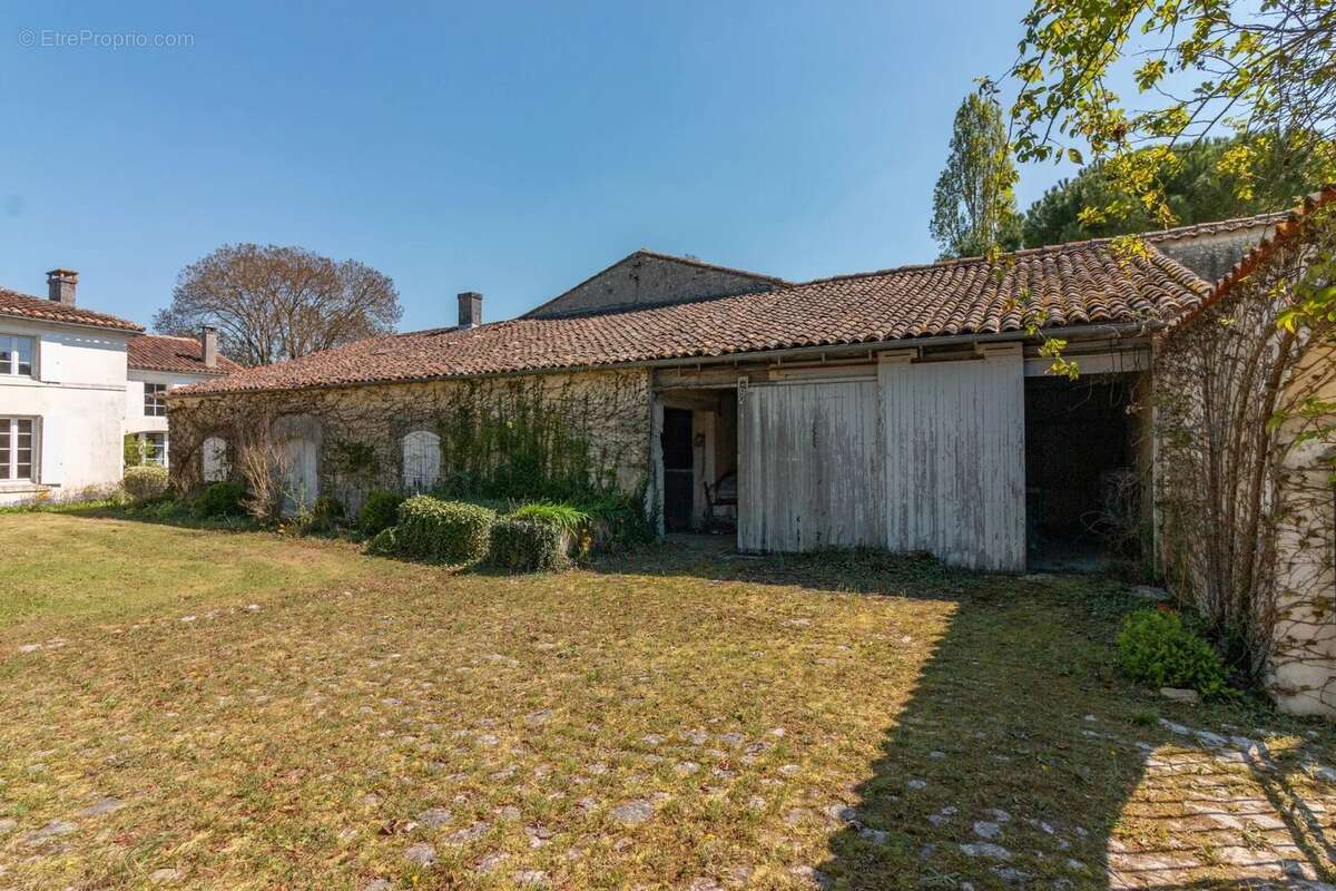 Belle maison de campagne du 18ème siècle - photo 29