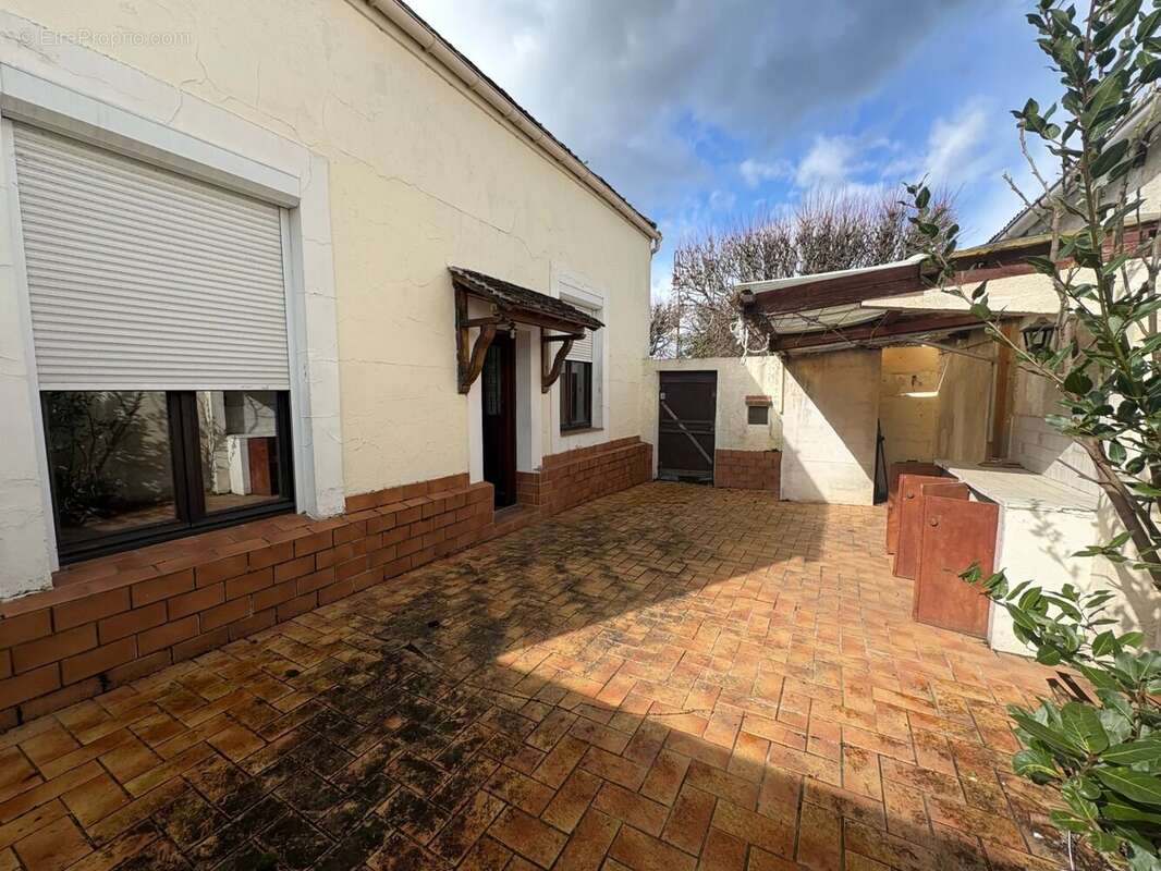 Maison à FONTENAY-TRESIGNY