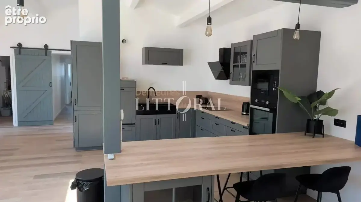 Maison contemporaine neuve de 160 m² – Port-Joinville, au calme, en lisière du Bois de la Citadelle - photo 2