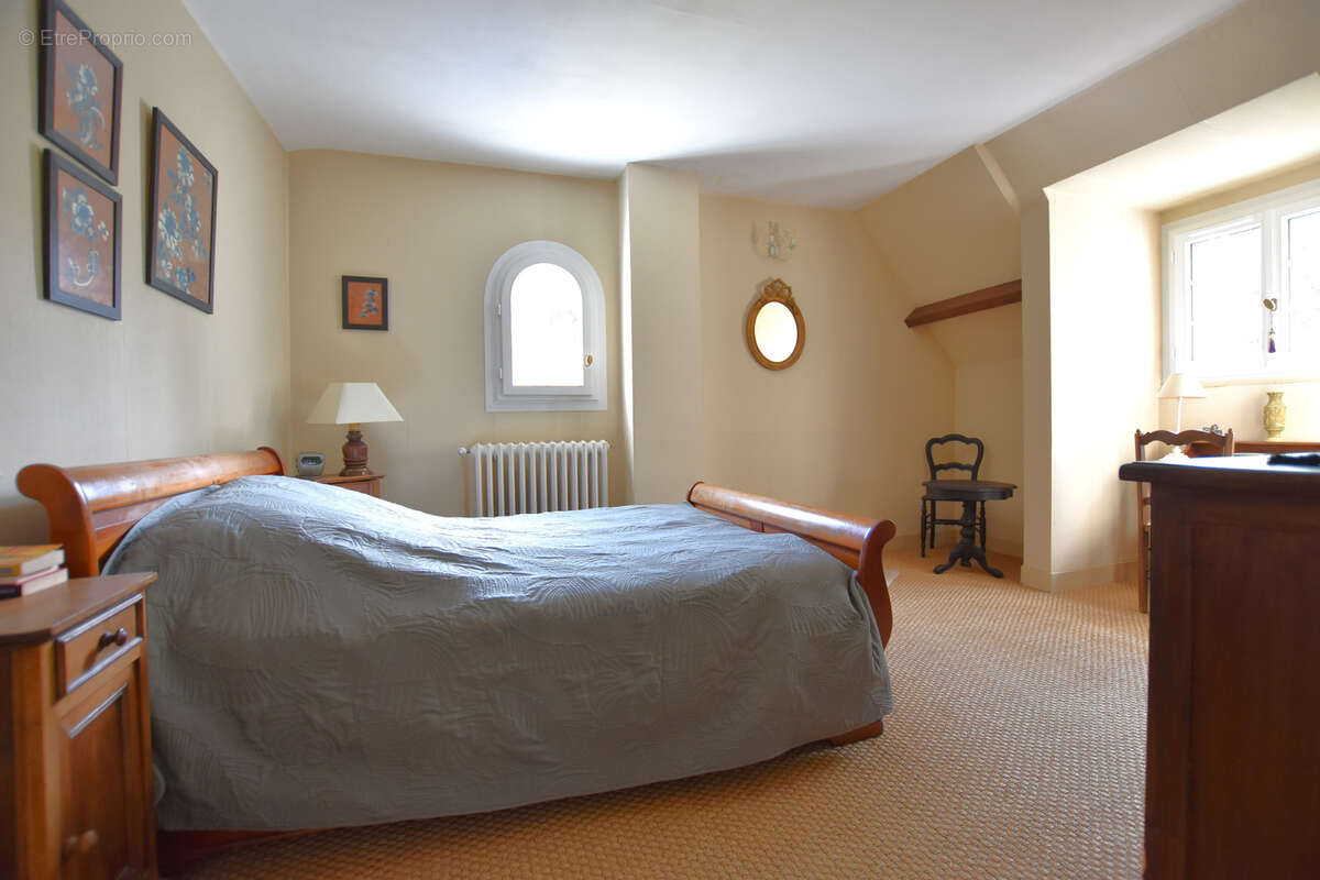 Maison à LES ESSARTS-LE-ROI