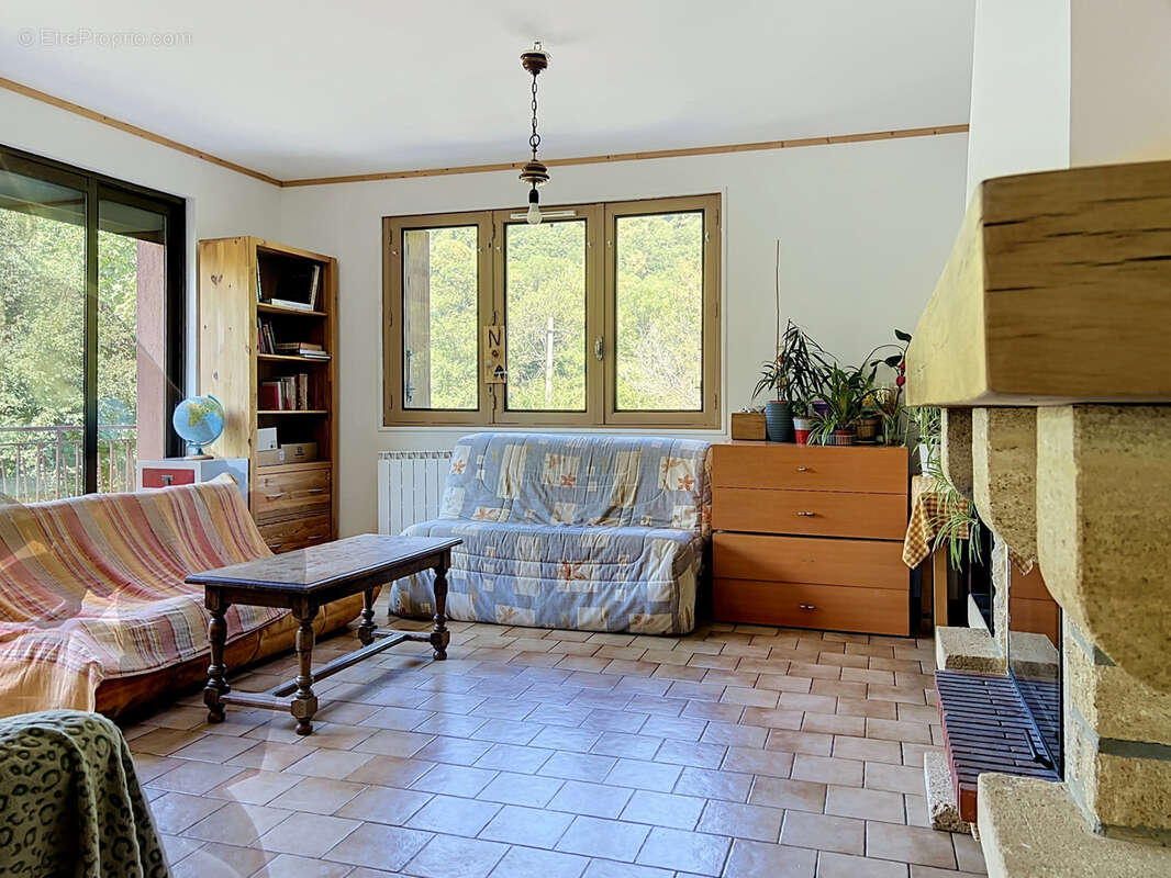 Curienne - Maison - Terrain 1 170 m2 - photo 8