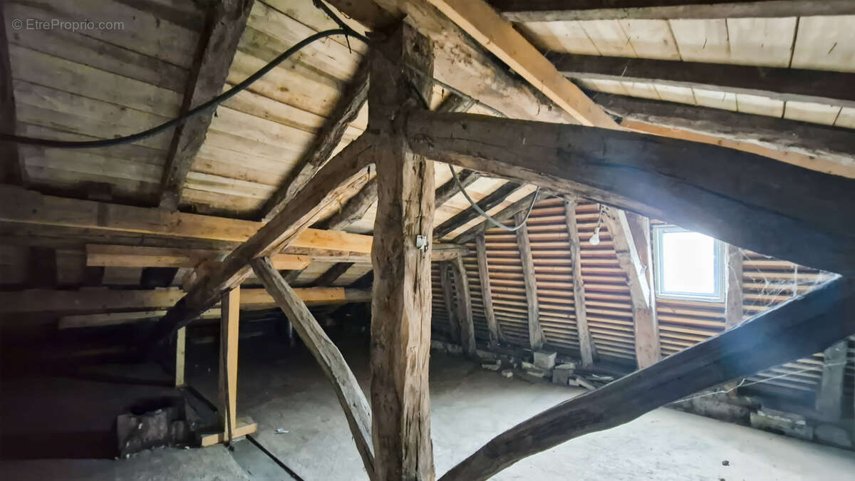 Maison à SAINT-MEARD-DE-DRONE