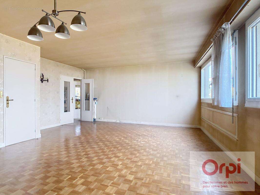 Appartement à ISSY-LES-MOULINEAUX