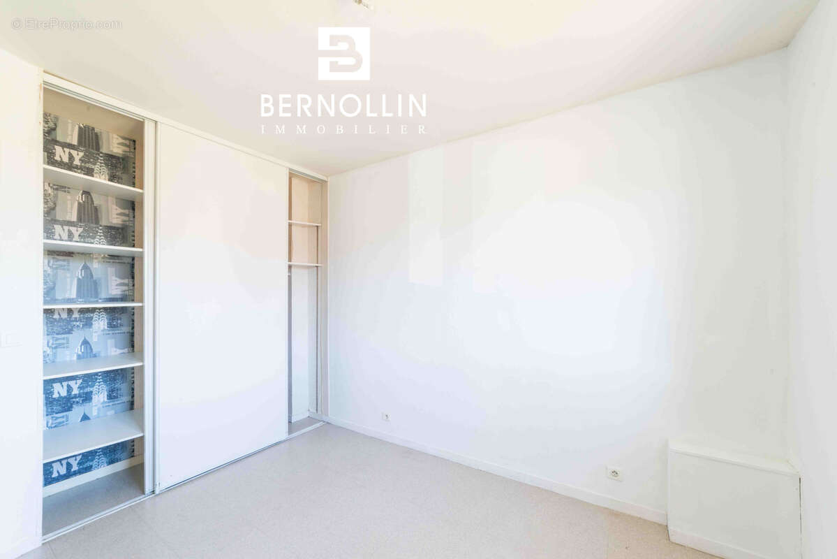 Maison 82 m2, 3 chambres et garage sur terrain de 540 m2 - MONTREVEL EN BRESSE CENTRE - photo 8
