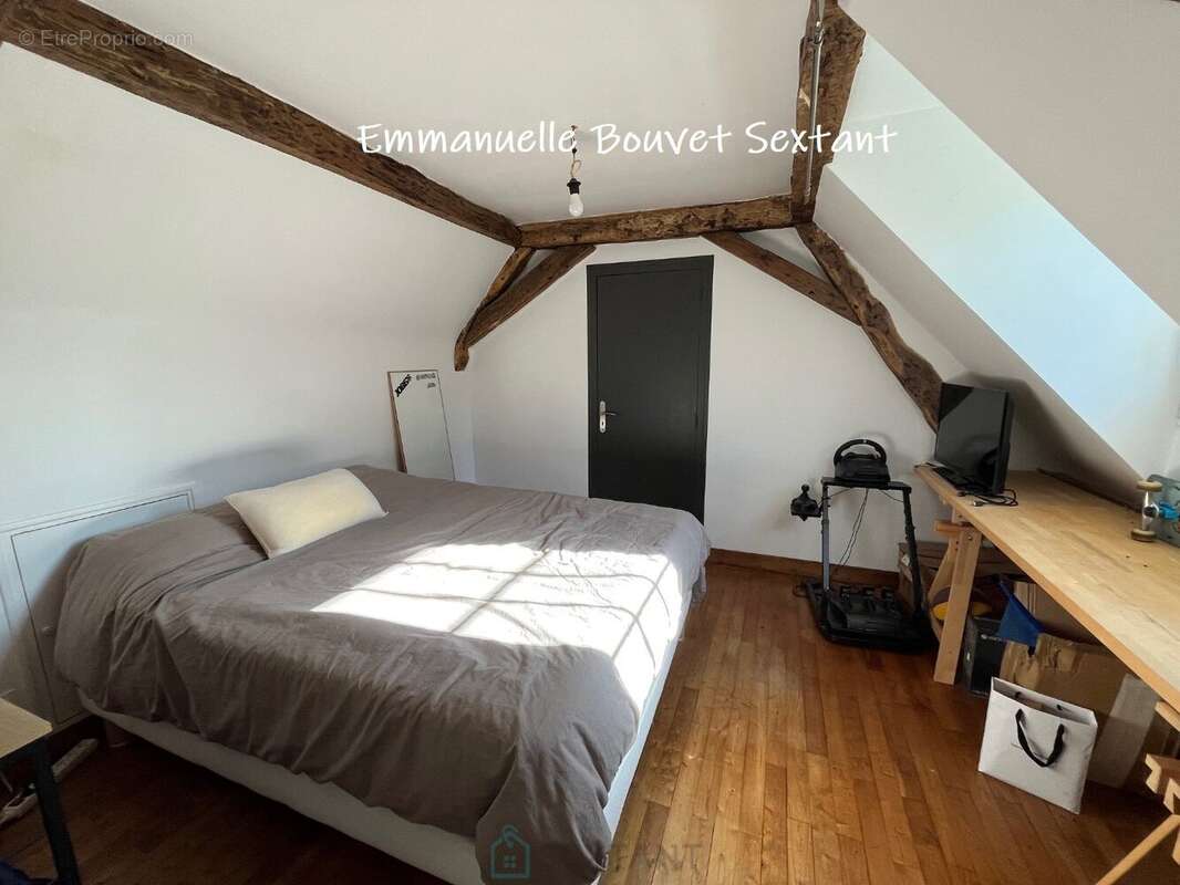 Maison en pierres, 4 chambres, 2 sde, garage, car-port, atelier, véranda, sur 4750 m2 clos. - photo 20