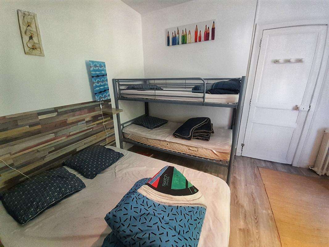 Appartement entièrement rénové avec balcons - photo 6