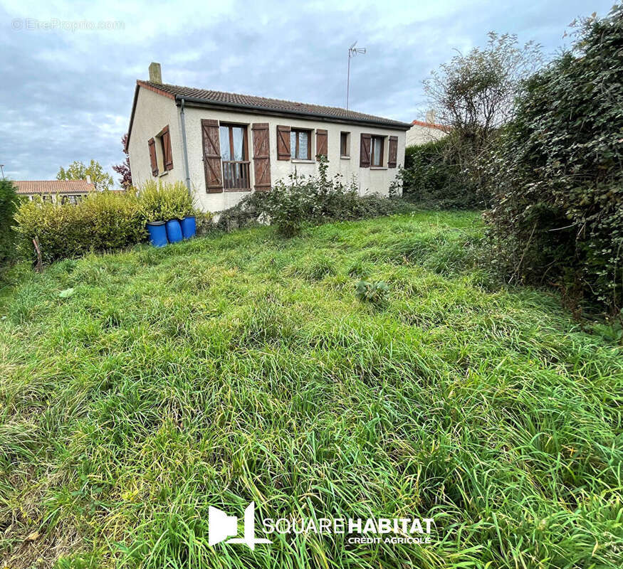 Maison à LA ROMAGNE