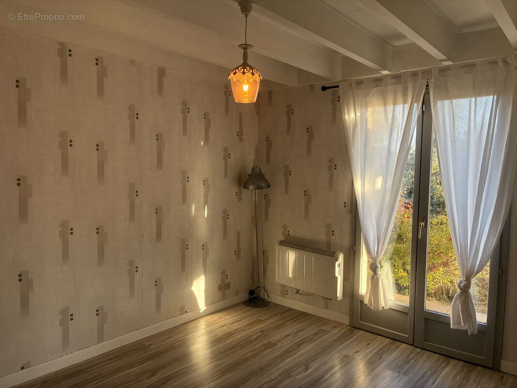 Maison à MOULIETS-ET-VILLEMARTIN