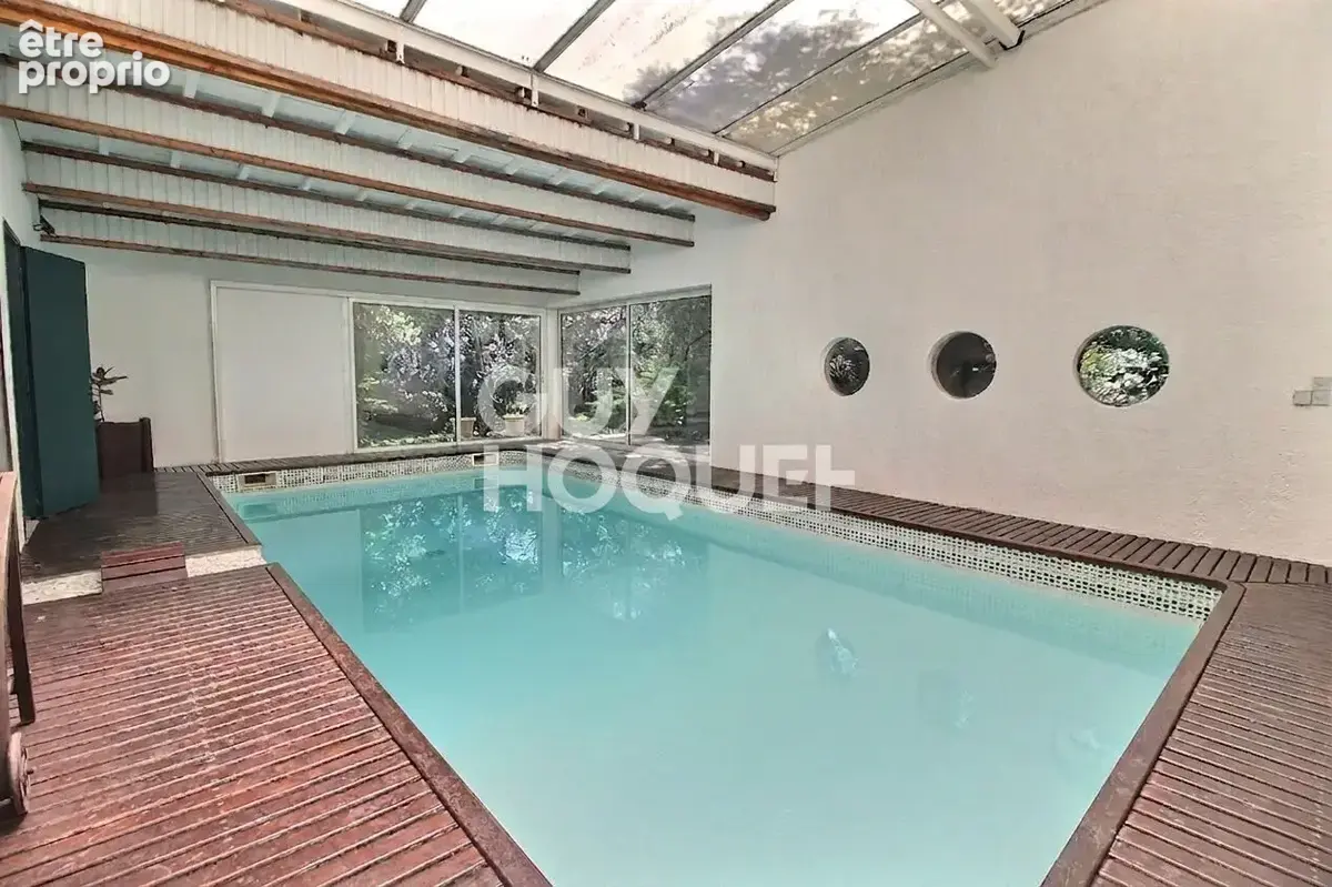 Demeure de prestige Tarascon 10 pièces 242.71 m2 - photo 2