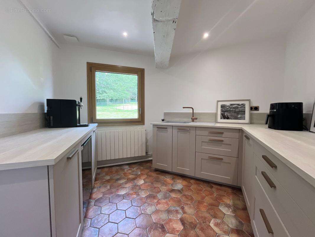 Maison à ARGENCES