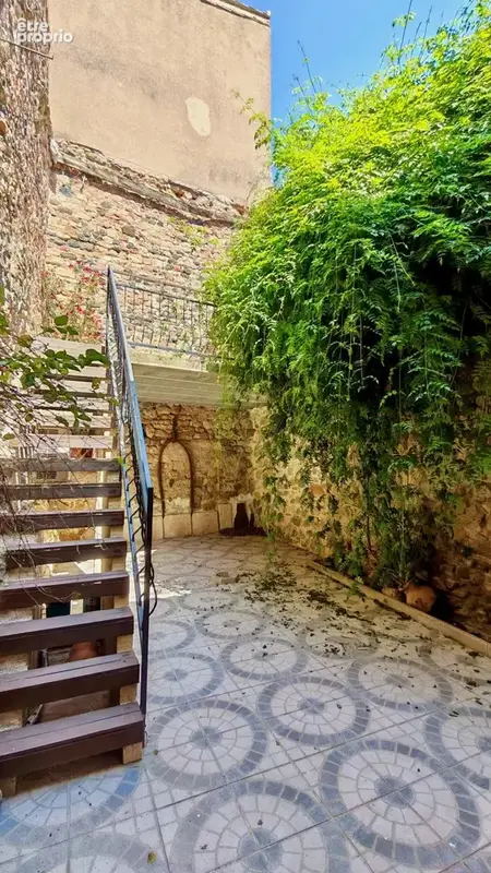 Charmante maison de village en pierre avec cour-jardin, terrasse et excellent DPE B - photo 3