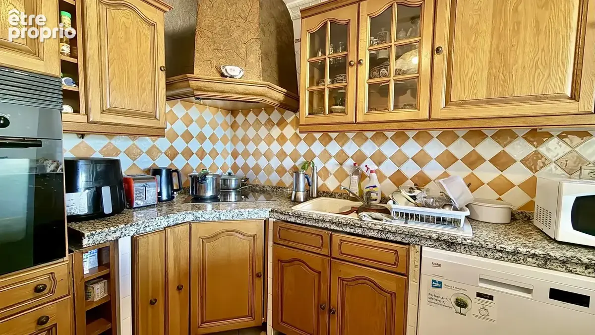 Maison d'exception vue mer de 250 m2 à Vallauris, sur terrain de 1500 m² avec possibilité d'extension - photo 10