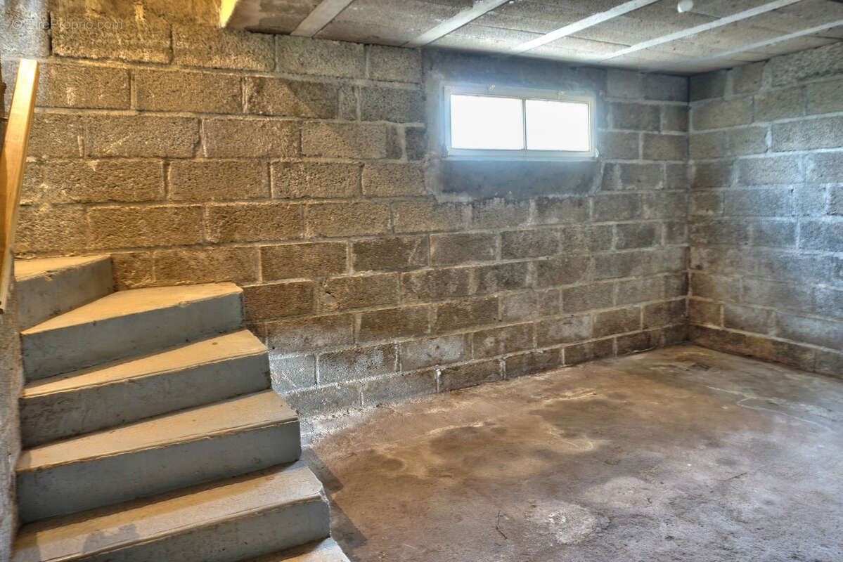 Maison à BELLE-ISLE-EN-TERRE