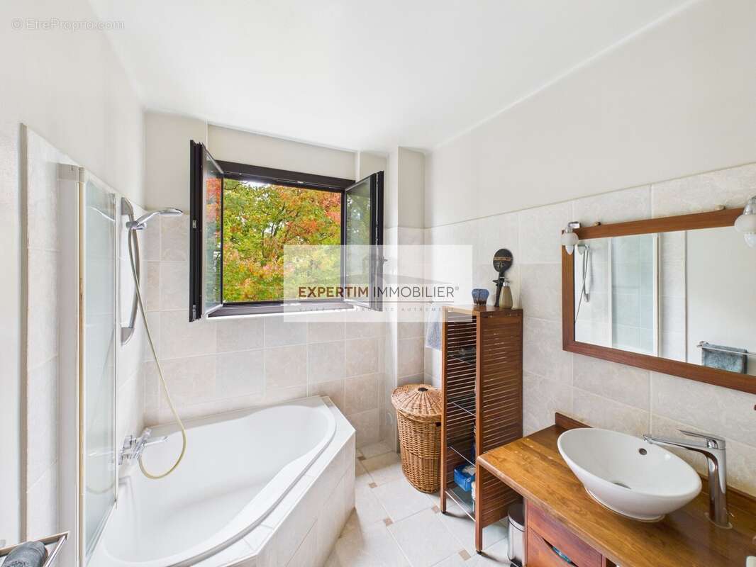 Appartement à VERSAILLES