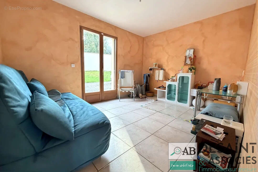Villiers Sur Morin, à vendre, Maison individuelle 5 chambres au calme et proche de Disney, grand terrain de 25 - photo 12